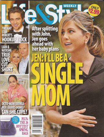 Illustration for article titled This Week In Tabloids: Brangelina's On The Rocks, Reese Might Get One